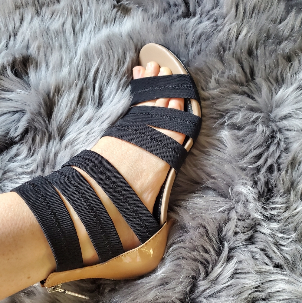 Donald J. Pliner Black and Tan Sandals